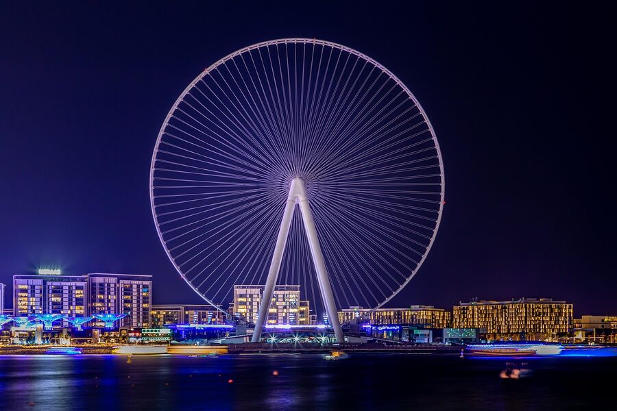 Dubai Ain observation wheel illuminated at night