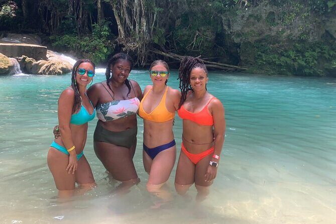 Dunn's River Falls and Blue Hole Combo Tour From Ocho Rios & Runaway Bay - What Makes This Tour Stand Out?