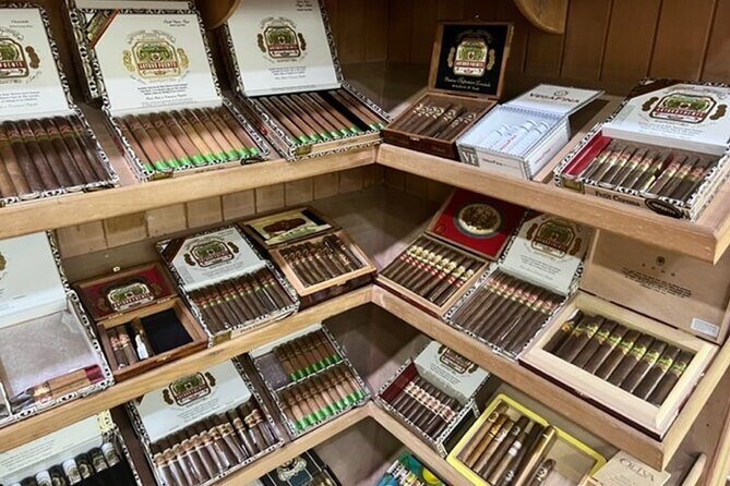 Guided Shopping Tour to Bella Mare Store (Cigars, Chocolate, Rum and Souvenirs) - Frequently Asked Questions