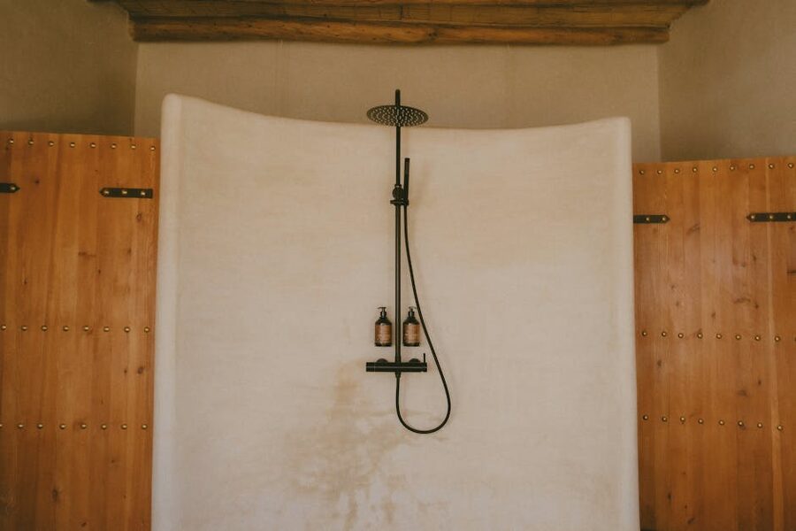 Traditional Moroccan bathroom shower