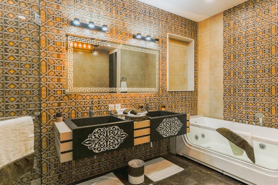 Moroccan tile bathroom design