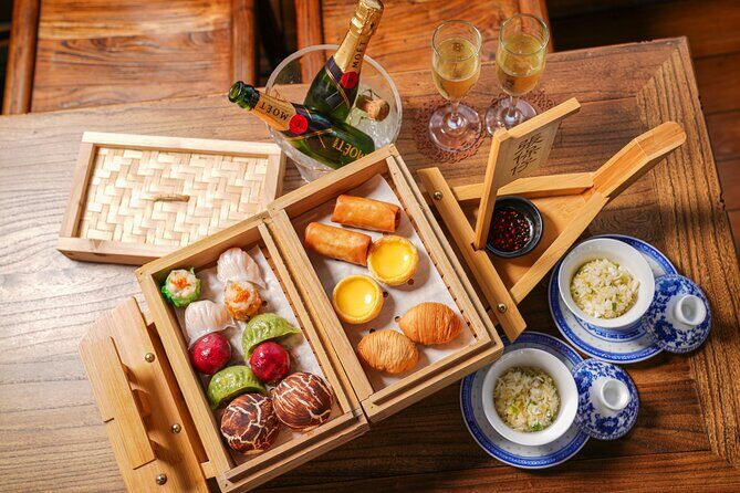 Hong Kong 'Aqua Luna' Dim Sum Cruise - An In-Depth Look at the Experience