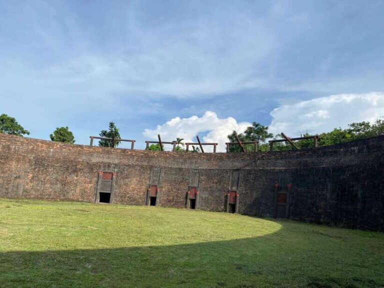 Hue Imperial City & Abandoned Water Park Tour by E-Scooter - Analyzing the Tour’s Value