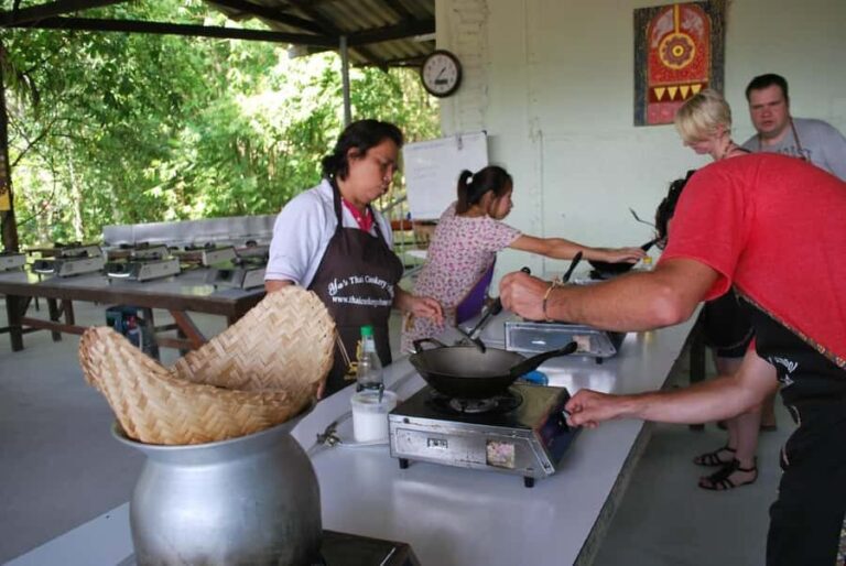 Krabi: Morning/Afternoon Thai Cooking Class at Ya's Cookery - Transport and Practicalities