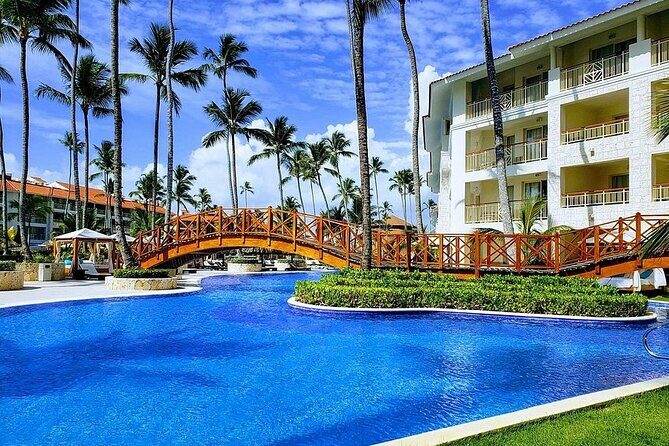 Majestic Mirage - Round Trip Shuttle - Punta Cana Airport - In-Depth Look at the Service