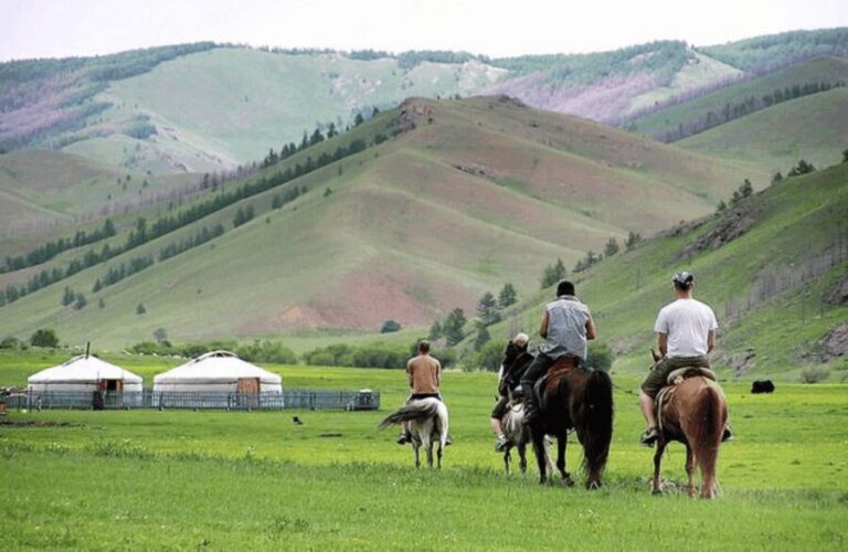 MONGOLIAN NOMADS: 2-Day Horse Trekking & Cow Milking Tour - Day 1: From Ulaanbaatar to the Steppes