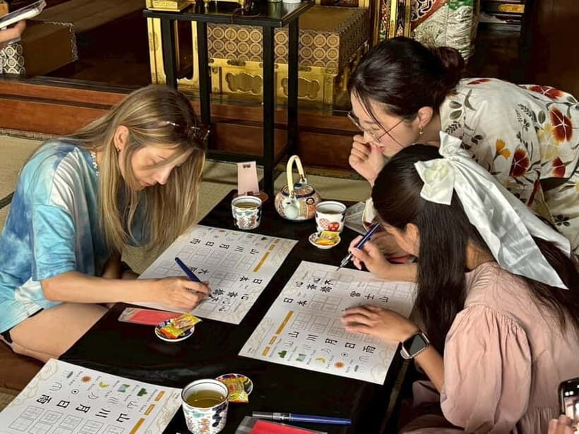 Osaka: Temple Tour and Traditional Calligraphy Lesson - Learning Japanese in a Sacred Space