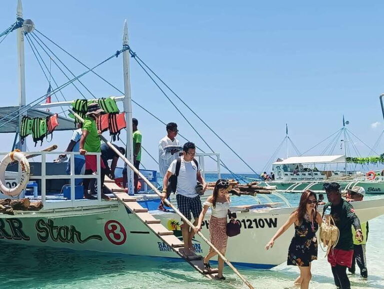 Oslob: Whaleshark Watching, Sumilon Island & Monkey Viewing - Detailed Analysis of the Tour Components