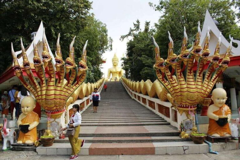 Pattaya: Buddha, Floating Market, Gems Museum Tour & Lunch - How the Tour Works: Logistics and Practicalities