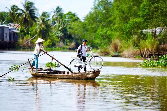 Private 2-Day Tour: Ho Chi Minh City to Cambodia by Mekong River - Lunch at Ben Tre: A Vietnamese Feast