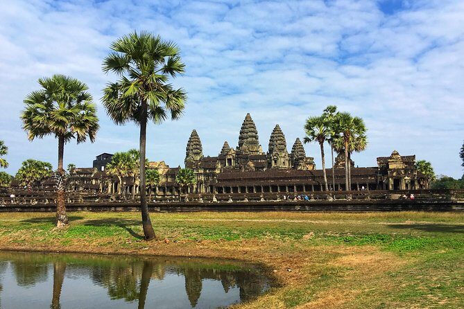 Private: Angkor Wat Full Day Guided Visit - Why Choose a Private Guided Tour of Angkor Wat?