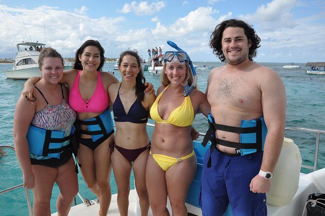 Private Small Group, Snorkeling Cruise, Natural Pool & Exclusive Virgin Beach - The Crew & Service: Why Guides Like Derly Shine