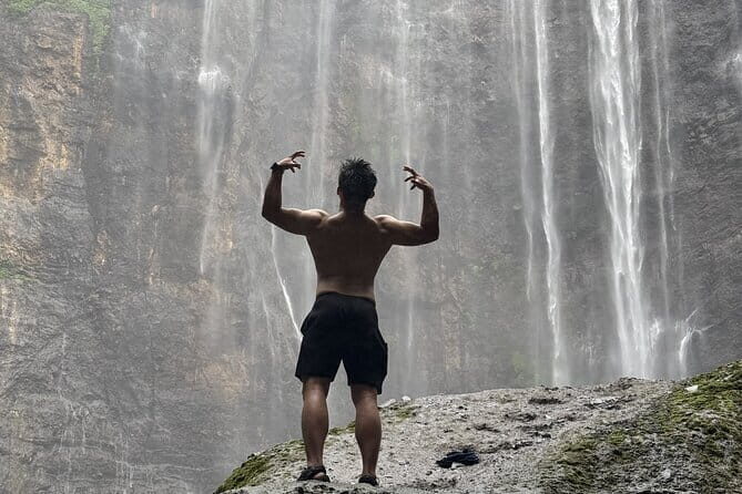 Private Tour in Tumpak Sewu Waterfalls from Malang or Surabaya - Authenticity and Review Highlights