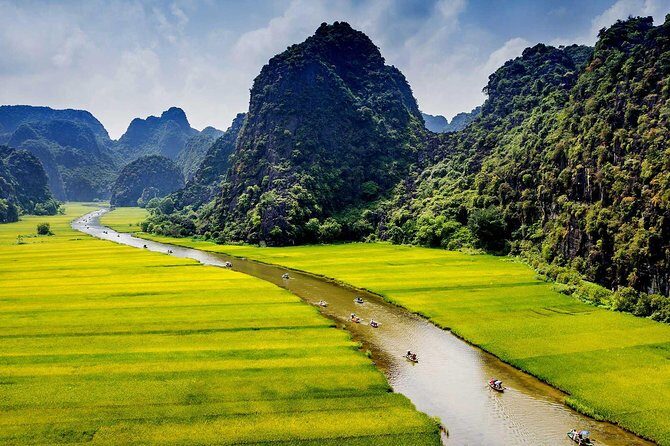 Private transfer between Hanoi - Ninh Binh one way trip - Analyzing the Value