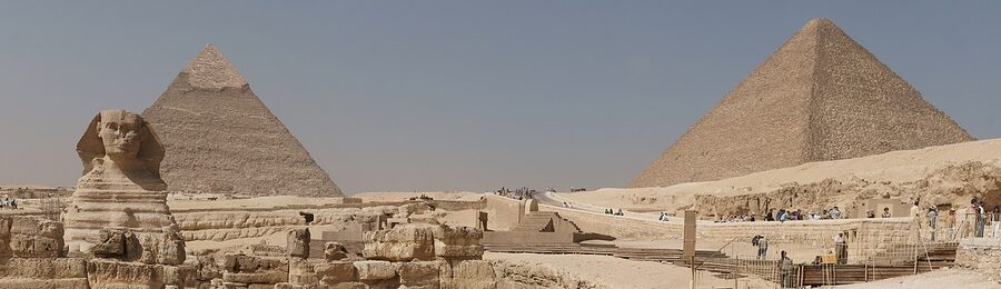 Sphinx and pyramids of Giza panorama