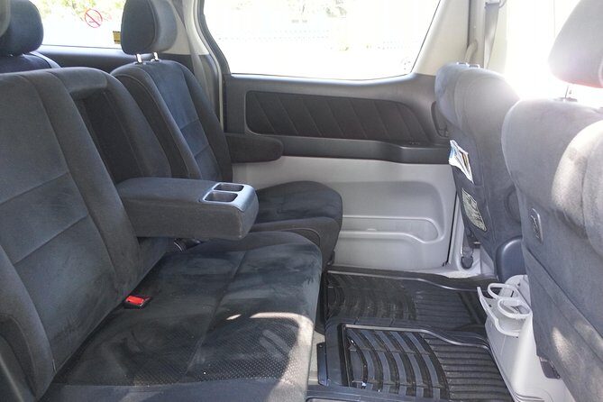 Runaway Bay Airport Transfer - Who Should Consider This Transfer?