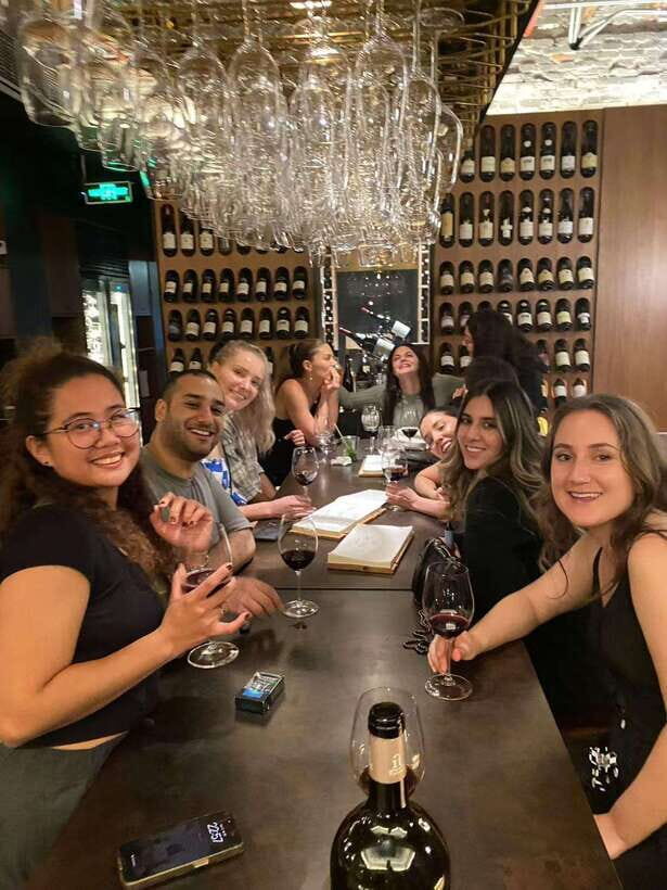 Shanghai bar hopping tour in the former french concession - Why a Local Guide Matters