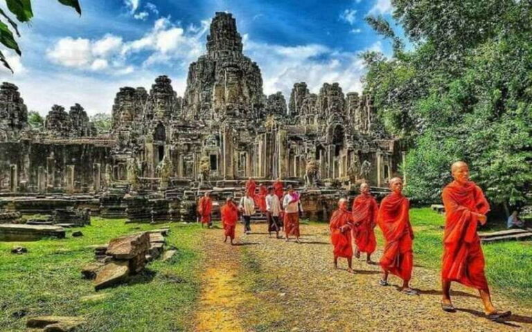 Siem Reap: Personalised Angkor Wat (Sunrise) Tour by Tuk-Tuk - Detailed Breakdown of the Itinerary
