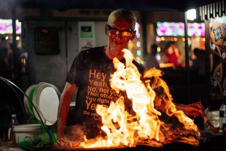 Singapore by Night 2.5-Hour Private Tour - Authentic Moments and Traveler Insights