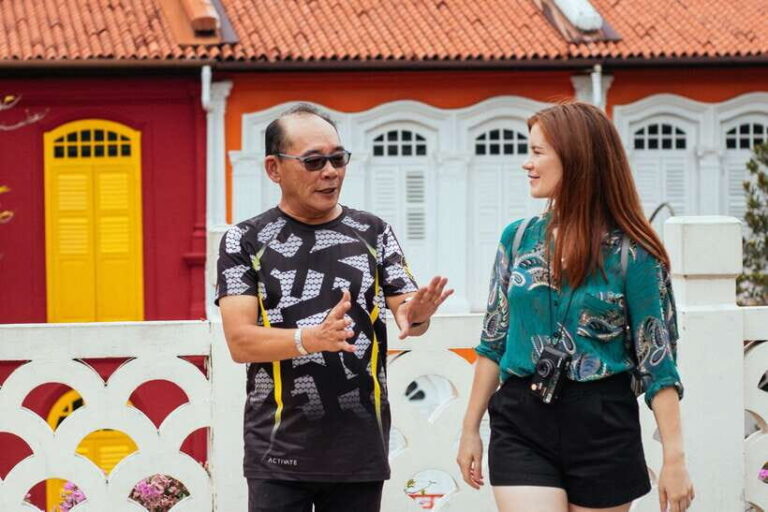 Singapore: Private Tour w/ Locals Highlights & Hidden Gems - The Value of the Tour: Is It Worth It?