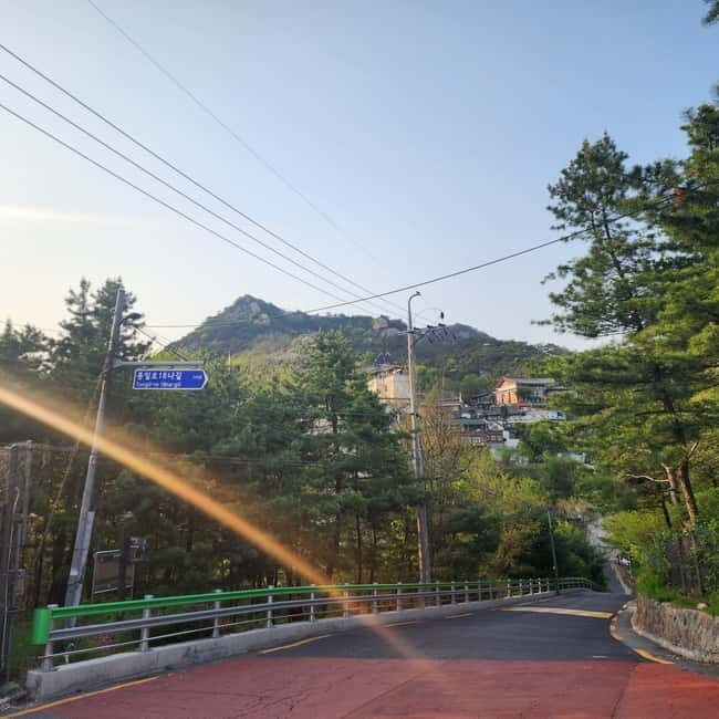Spiritual Adventure : Into Inwangsan and Korean Shamanism - Visiting Hidden Shrines and Ritual Sites