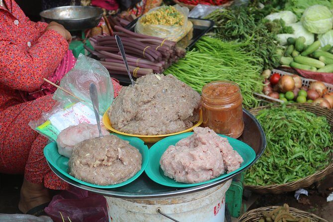 Street Food Tasting Tour including Dinner - Authenticity, Guides, and Group Size