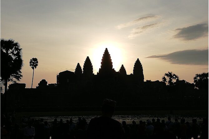 Sunrise Small Group Tour to Angkor Wat Temple - Who Will Love This Tour?