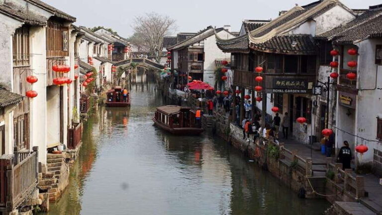 Suzhou and Zhujiajiao Private Guided Day Trip from Shanghai - Lunch and Local Flavors