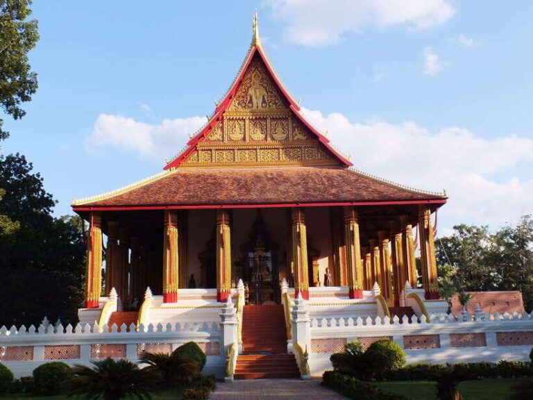 Vientiane City Highlights Tour with Buddha Park & Lunch - An In-Depth Look at the Vientiane Highlights Tour