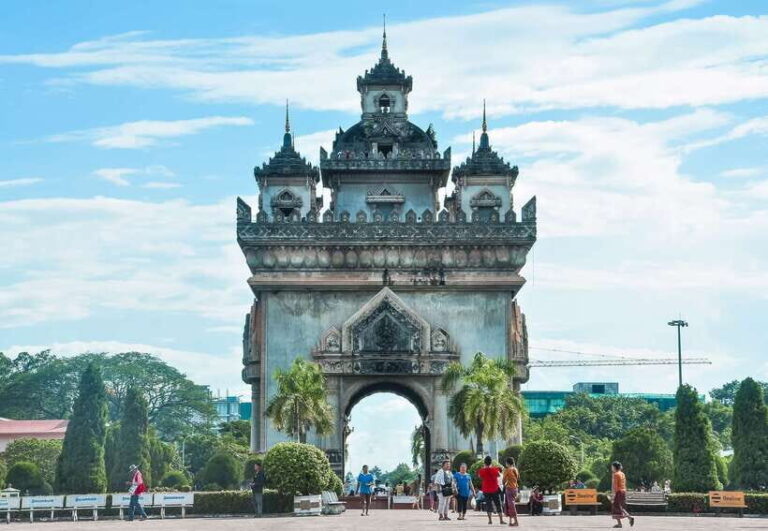 Vientiane: Private Full-Day Tour with Buddha Park and Lunch - Why Travelers Appreciate This Tour