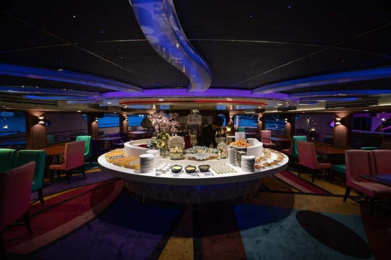 Wonderful Pearl Cruise with Private Hotel Transfer - The Food – Thai and International Buffet