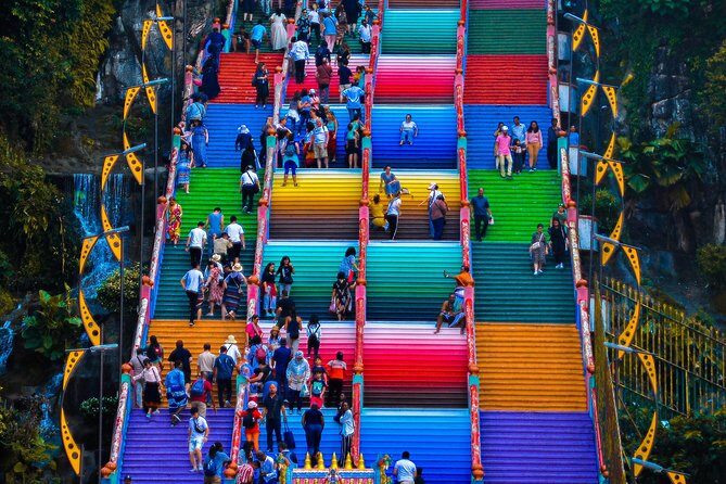 #17-19Hrs Kuala Lumpur MPV Day Tour from Singapore w' Tour Guide - Who is this tour best suited for?