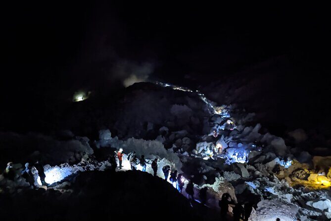 4D3N Ijen Crater,Papuma Beach, Tumpak Sewu Waterfal & Mount Bromo - What Does This Tour Offer in Terms of Value?