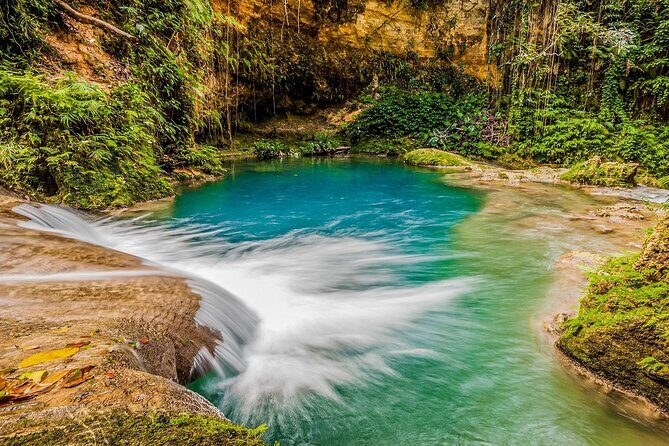 Action Pack Combo: Blue hole, river tubing and Dunn's River Falls - Who Should Book This Tour?