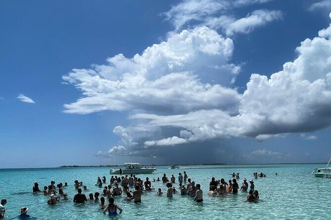 Avoid the crowd book your Private Stingraycity Charter today - FAQ