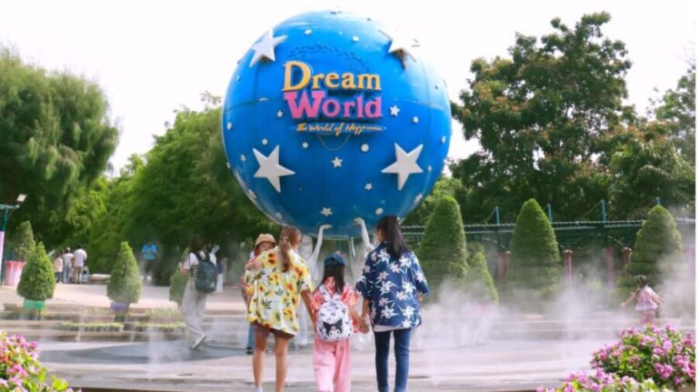 Bangkok: DreamWorld Amusement Park Entry Ticket - What the Reviews Say