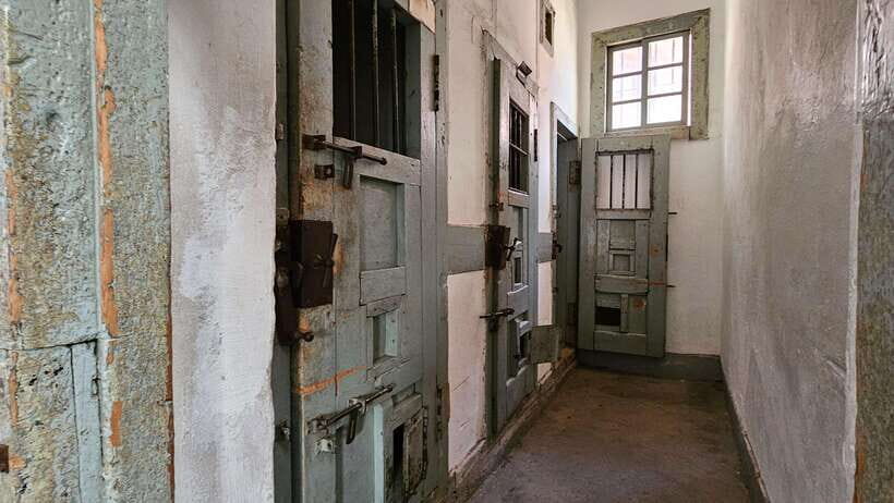 Blood & Tears: Korea Dark History Guided Walking Tour - Who Will Appreciate This Tour?