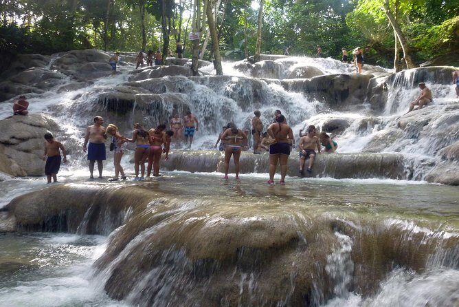Dunn's river falls, shopping and lunch - Authenticity and Value