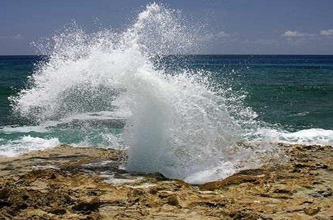 East End Activities and Tour in Grand Cayman - Transportation and Group Size