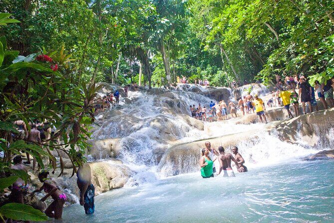 Green Grotto Caves and Dunn's River Falls Guided Tour with Admission - What the Reviews Say