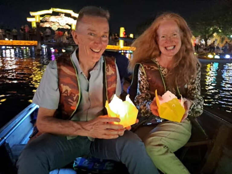 Hoi An Street Food, night market and lantern boat ride - Why This Tour Works Well