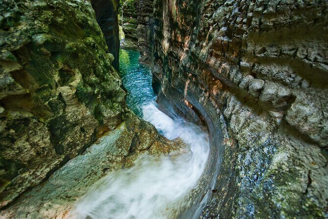 Hotels - Airbnb & villas pick up - WATERFALLS OF DAMAJAGUA - What To Expect From The Experience