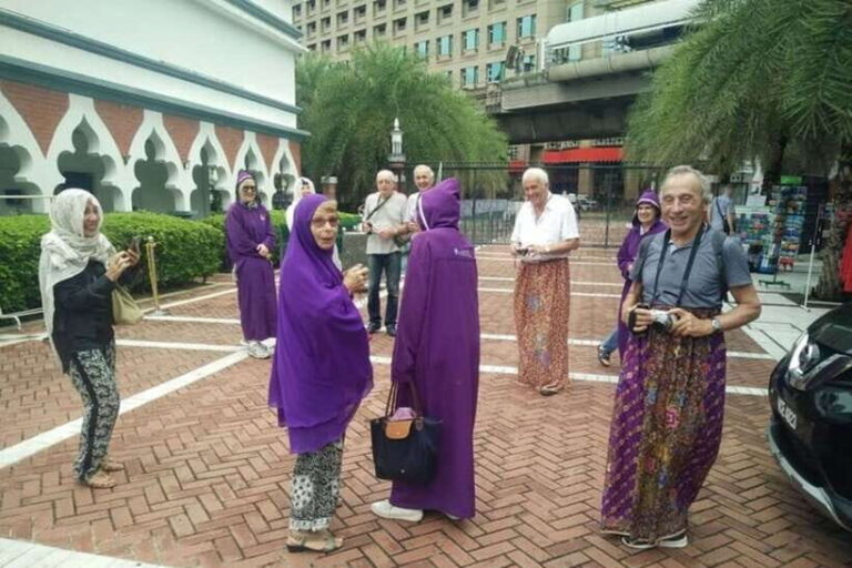 Kuala Lumpur: Private custom walking tour with a local guide - Who Will Benefit Most From This Tour?