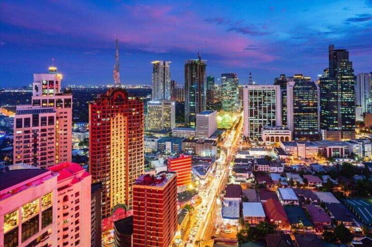 Manila Old & New City Private Tour - Exploring Forbes Park and Makati