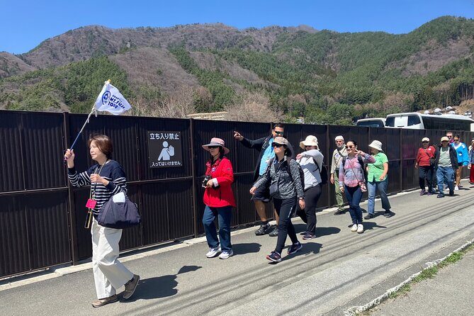 Mt. Fuji and Hakone 1 Day Bus Tour + Kimono Experience - Inside the Experience: What Travelers Can Expect