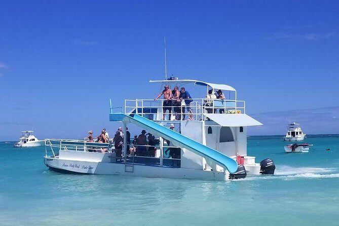 Party Boat in Punta Cana - Booze Cruse - Stop 2: Natural Pool