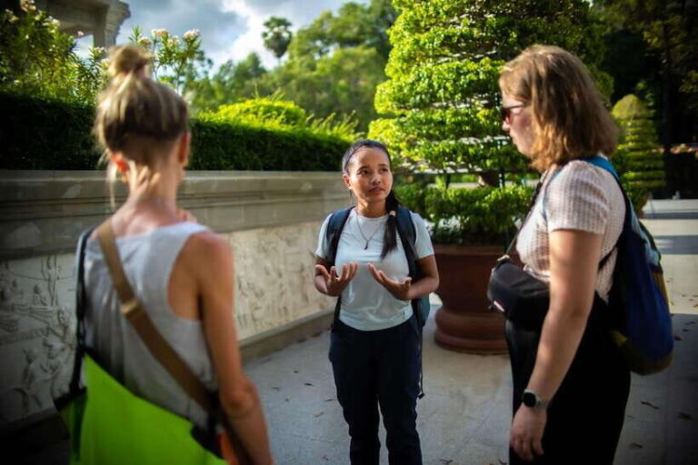 Phnom Penh: Walking Highlight City Tour - An Inside Look at the Phnom Penh Walking Tour
