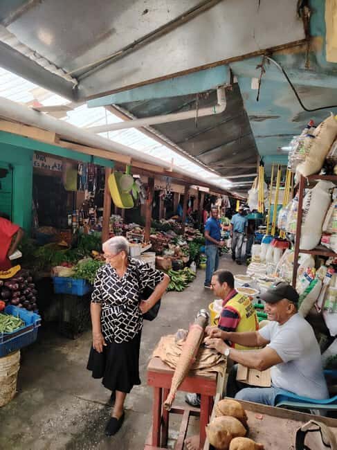 Punta Cana: Higuey City Tour - Visit the Basilica Cathedral - Visiting the Basilica "Virgen de La Altagracia"