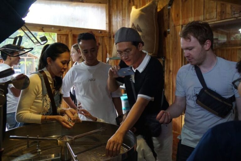 Scented candle workshop at Twin Beans Farm - Da Lat suburb - What Visitors Are Saying