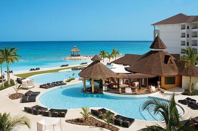 Secrets Resort Airport Transfer - The Sum Up